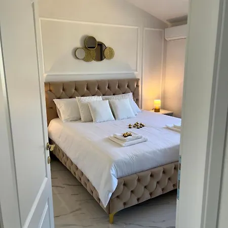 Ban Apartment
