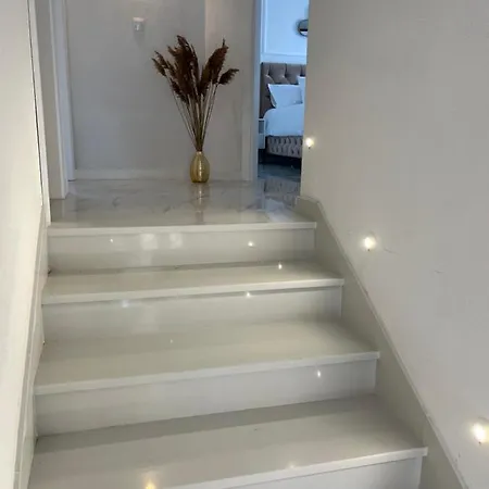 Ban Apartment *