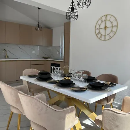 Ban Apartman Trogir