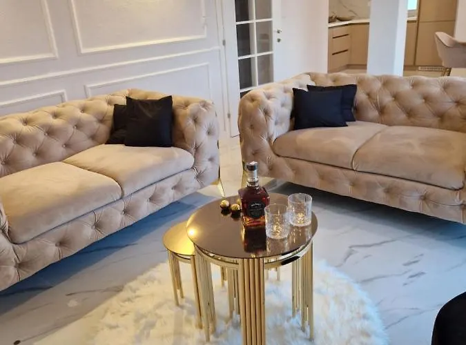 Ban Апартаменты Трогир