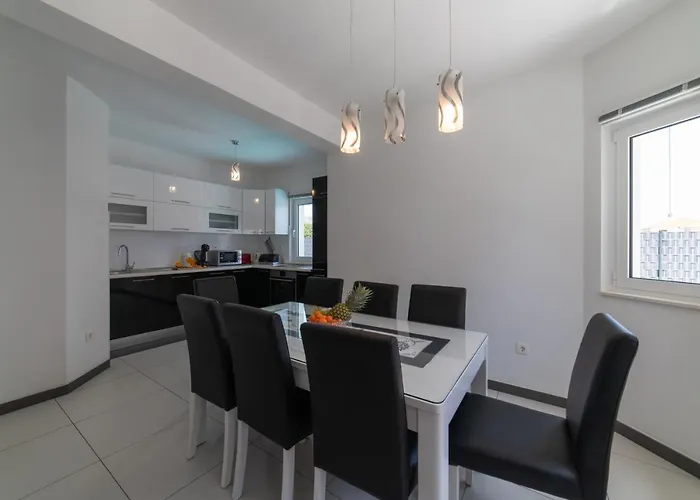 Ban Apartment Trogir